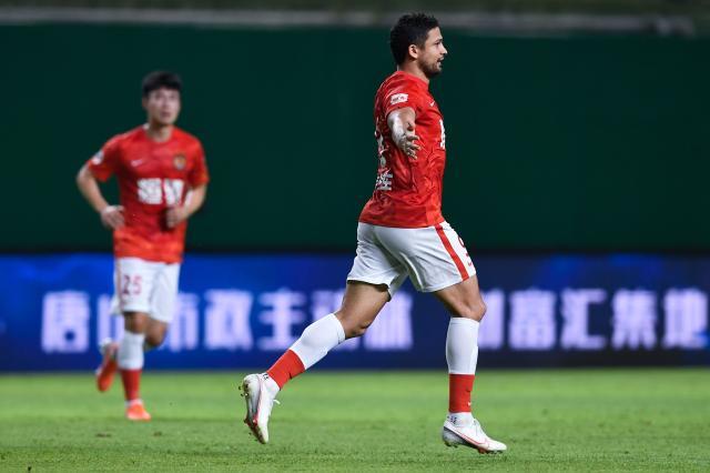 高收益投注-另类戴帽艾克森成德比新主角 离李金羽纪录仅2球