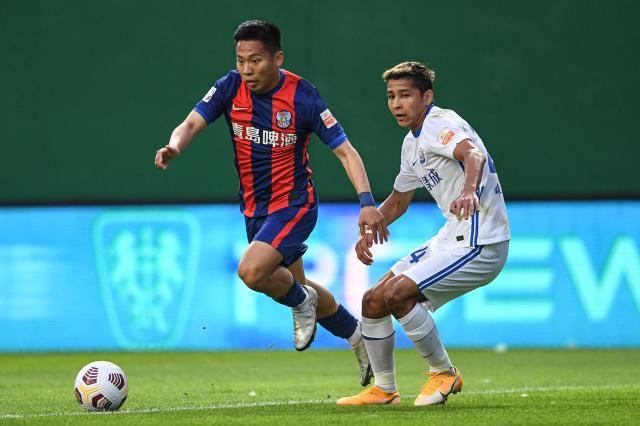 德甲赛季投注-【中超】周俊辰低射拉多尼奇世界波 青岛2比1沧州